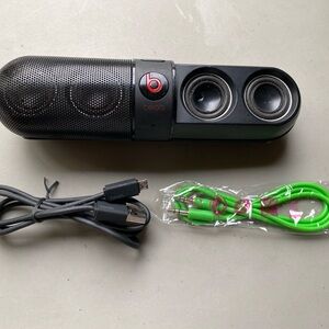 Beats Pill Bluetooth Speaker (Read)